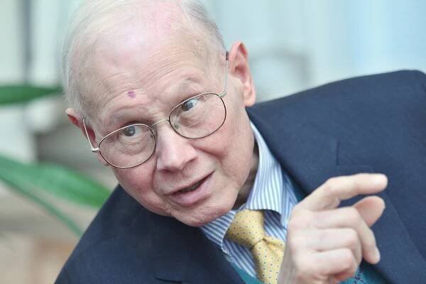 Debata - John Templeton a Charles Taylor - Fotogalerie - Akademická farnost Praha 