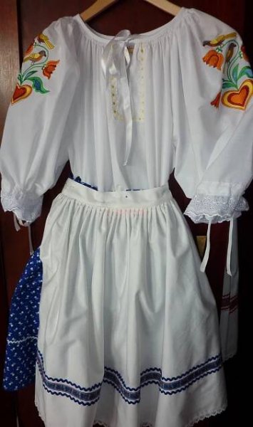 Detské kroje | PARTA Slovenské ľudové umenie