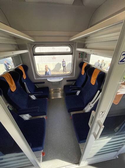 Interiér vozu 177 A1 pro PKP Intercity od společnosti FPS H. Cegielski. Foto: Jan Sůra / Zdopravy.cz