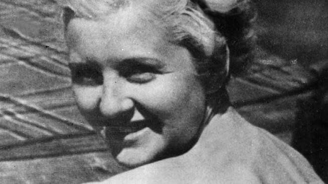 Eva Braun looking over her shoulder