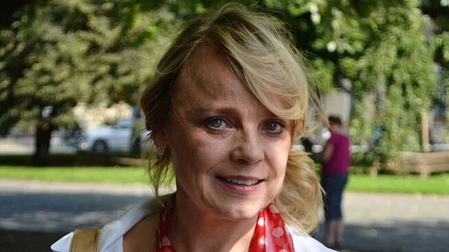 Herečka Veronika Jeníková: V sedmnácti musela v slzách před kamerou do naha, dodnes z toho má trauma - Médium.cz