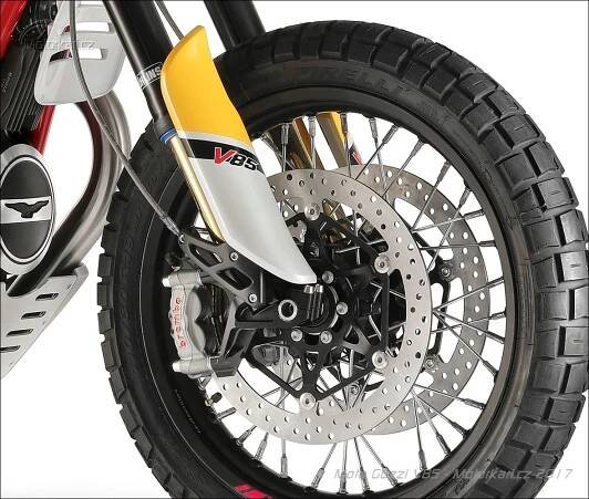 Moto Guzzi překvapila konceptem cestovního endura | Motorkáři.cz