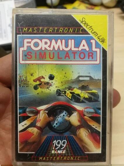 HRA NA ZX SPECTRUM - FORMULA 1 SIMULATOR