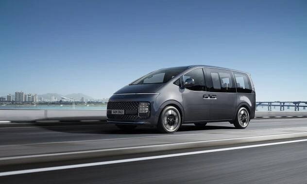 Hyundai Staria HEV