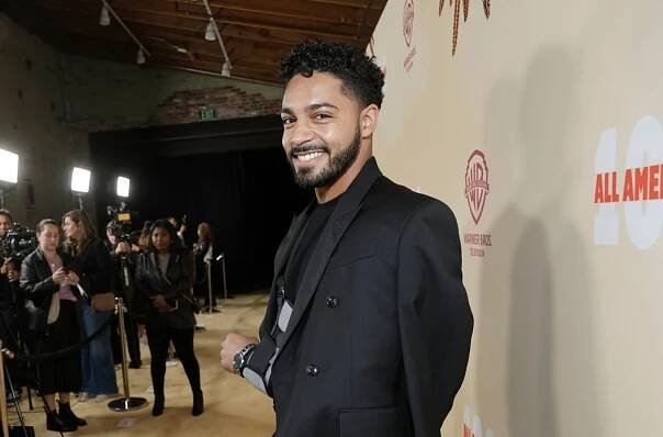 Michael Evans Behling - Actor
