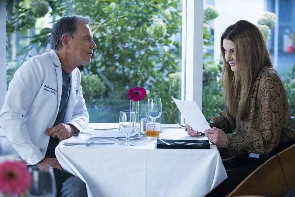 Doktoři - Staří psi a nové kousky - Z filmu - Bruce Greenwood, Jane Leeves