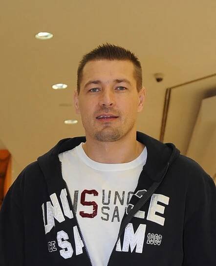 Petr Jákl - Pochází ze sportovní rodiny. Jak strýc František tak otec Petr spojili své životy se stu - Story