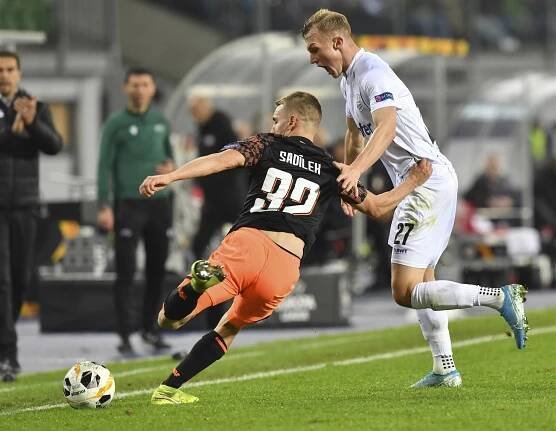 PSV Eindhoven zničil Sittard, Sadílek přihrál na gól. Necid se neprosadil