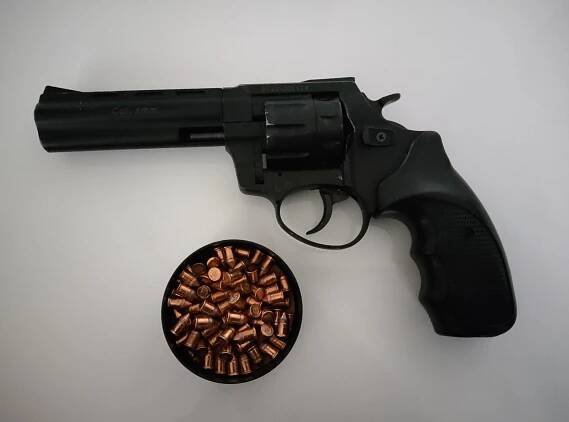 Flobert revolver Streamer R1 4,5", ráže 6 mm - Sport a turistika