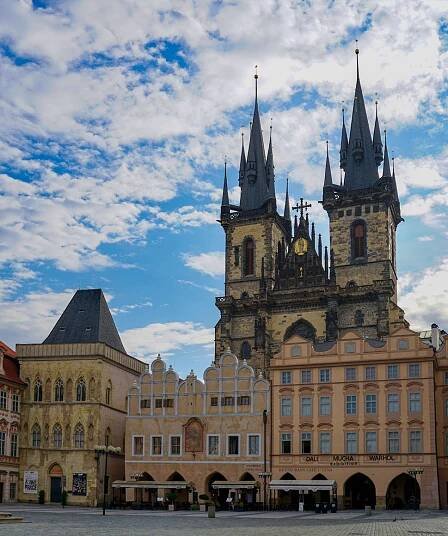 Stověžatá Praha – hlavní město České republiky | EU2022.CZ