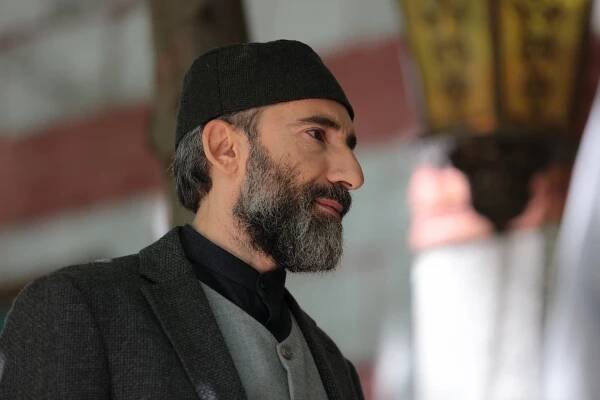 Mert Turak - Kızıl Goncalar - Episode 18 - Z filmu