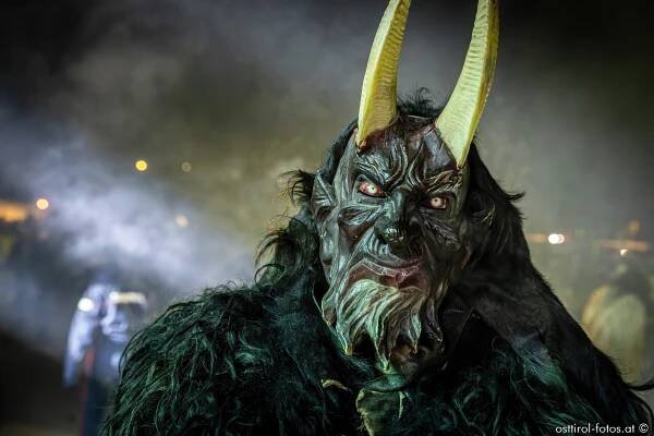 Krampusumzug in Sexten Südtirol osttirol-fotos.at