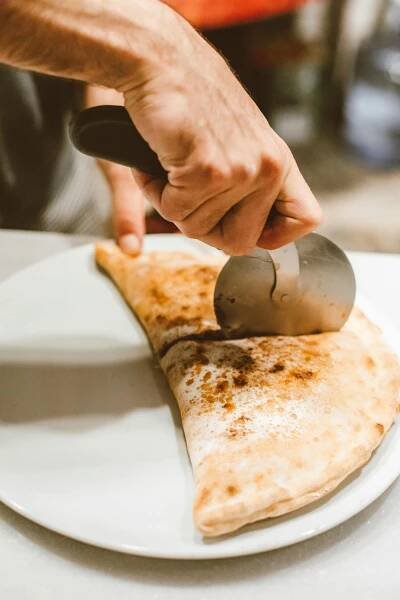 bezplatná Základová fotografie zdarma na téma calzone, čerstvý, chutný Základová fotografie