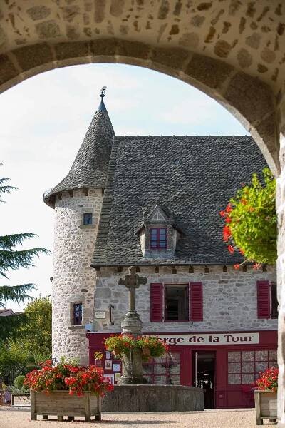Photos 3 star hotel Cantal l'Auberge de la Tour in Marcolès