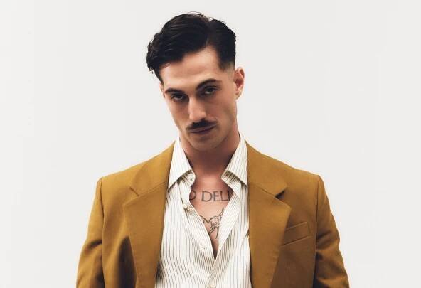 Z rockového provokatéra uhlazeným popovým gentlemanem: Frontman Måneskin Damiano David se rozhodl změnit pravidla hudby - Expres FM