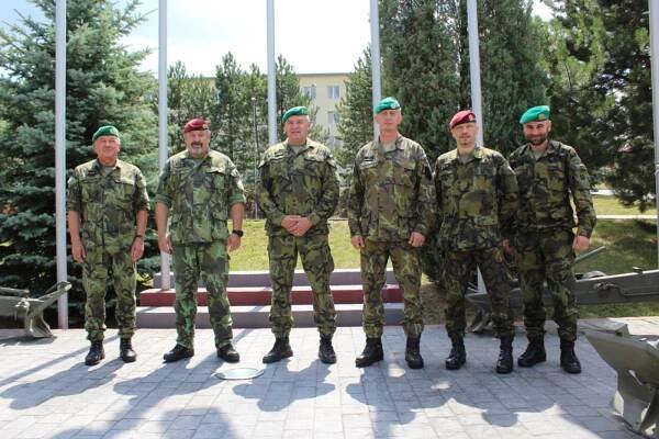 Náčelník Generálního štábu Armády ČR navštívil 13. dělostřelecký pluk v Jincích