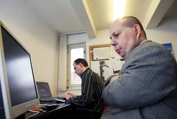 Hostem online rozhovoru v Pardubickém deníku byl tiskový mluvčí ministerstva zdravotnictví Tomáš Cikrt