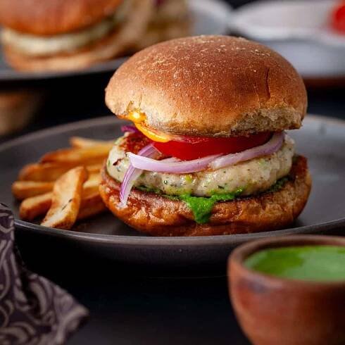 Spicy Chicken Burger (Indian Style)