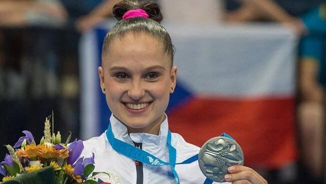 Gymnastka Holasová byla na Evropských hrách druhá v prostných
