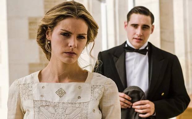 Grand Hotel - Výkřik do tmy - Z filmu - Amaia Salamanca, Llorenç González