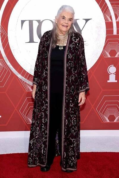 The Inheritance Star Lois Smith Becomes Oldest Person to Win Tony Award for Acting at 90