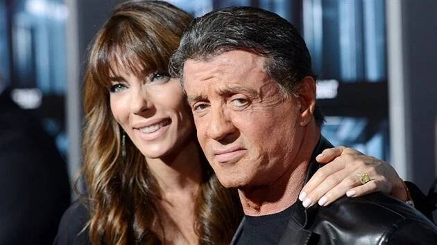 Sylvester Stallone a jeho manželka Jennifer Flavinová (15. října 2013)