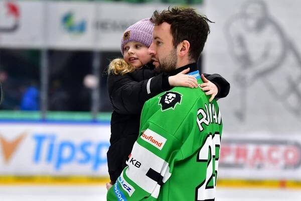 Obrazem: Hokejisté BK Mladá Boleslav předávali pololetní vysvědčení
