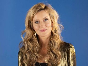 Natascha McElhone: ‘Being a solo parent is all-consuming’