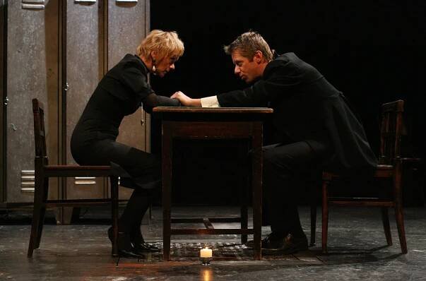 Hamlet - činohra - Dejvické divadlo - AtlasCeska.cz