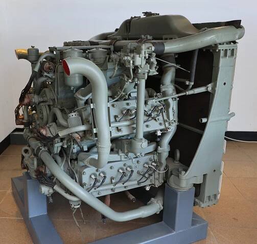 Chrysler A57 multibank - Wikipedia