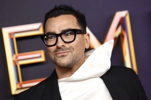 Every Detail of Dan Levy’s 24-Hour Emmy Skin Prep