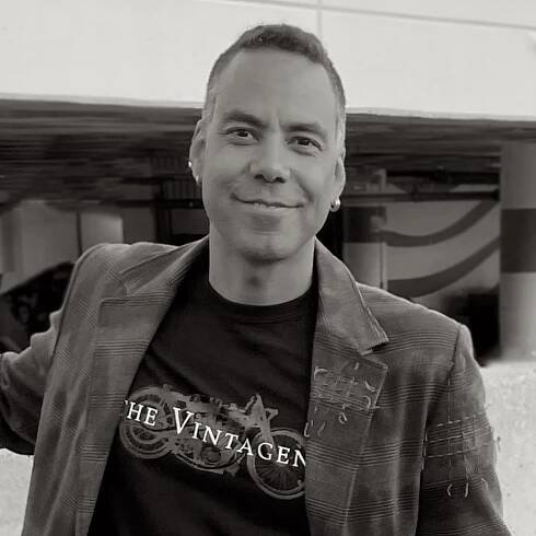 The Vintagent | Contributors