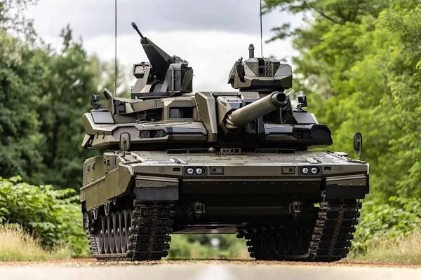 Only a few European countries can produce modern MBTs based on their individual financial and industrial resources”. Due to the high cost, cooperative projects should be the aim for Europe.