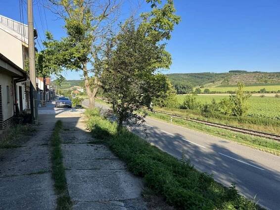 sklepní ulička - Kobylí na Moravě - foto 18
