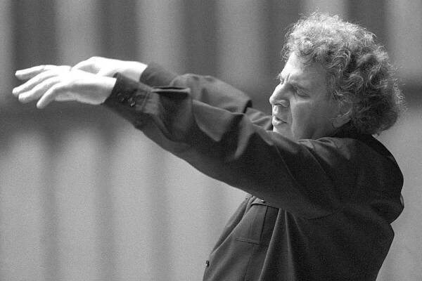 Mikis Theodorakis’ Life to Be Portrayed in New Film