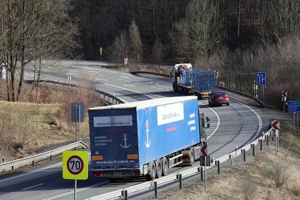 Kde máme měřit rychlost? Lidé radí policii na webu