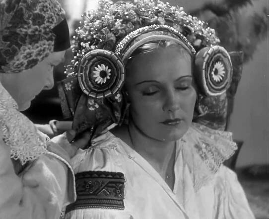 Marie Bečvářová, Jiřina Štěpničková - Maryša - Z filmu