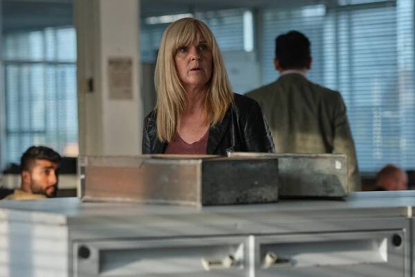 Protection - Don't Trust Anyone - Z filmu - Siobhan Finneran