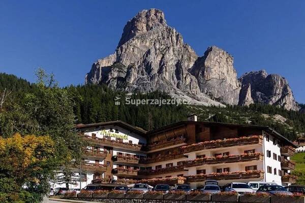 MIRAMONTI HOTEL CORVARA - Itálie - Dolomiti Superski - Alta Badia | Superzajezdy.cz