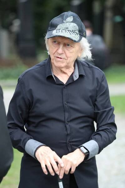 Vysílený Václav Neckář (81): Ochrnutá ruka a noha!