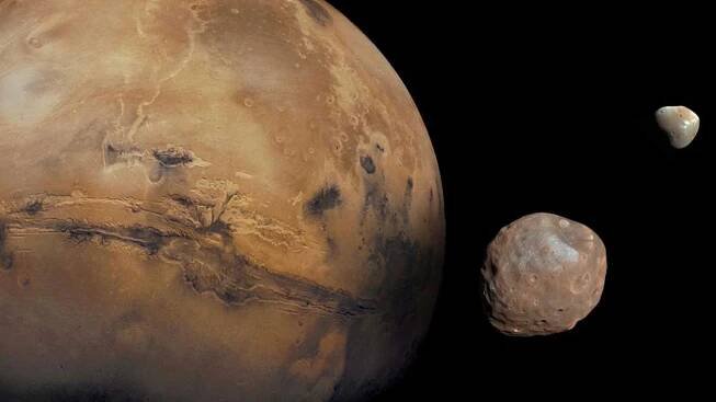 Mars may have made its 2 moons by ripping an asteroid apart