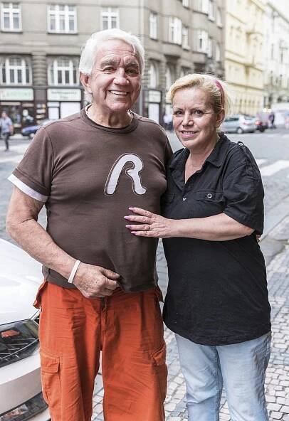 Krampolovy grimasy: Takto dabuje legendárního Belmonda!