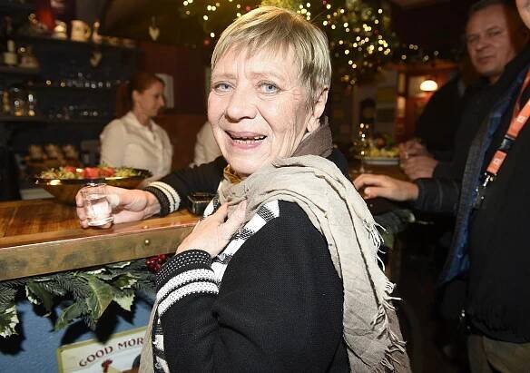 Nyklová z Ulice už je po kolapsu kvůli borelióze fit: Obermaierová se nepoučila, dál kouří a dá si i panáka