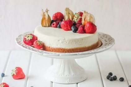 Ovocný dort – recept – lehký, jednoduchý, rychlý nebo piškotový - Receptik.cz