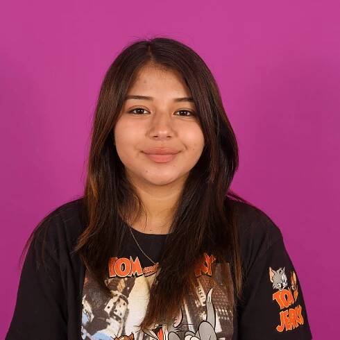 Esta Soy Yo: Shape and Form — Las Fotos Project | A nonprofit photography mentoring organization for teenage girls