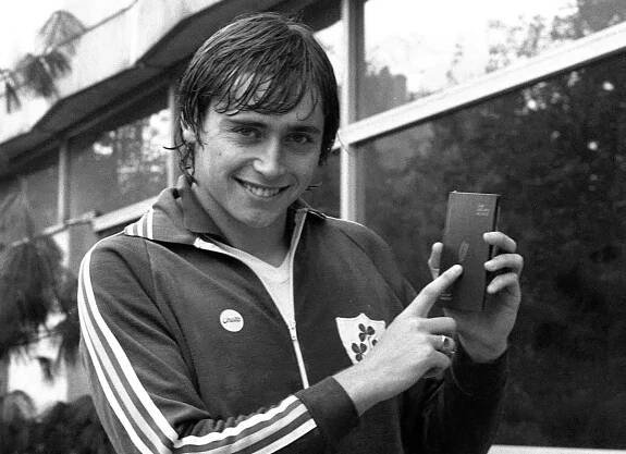 Michael-Robinson-passport