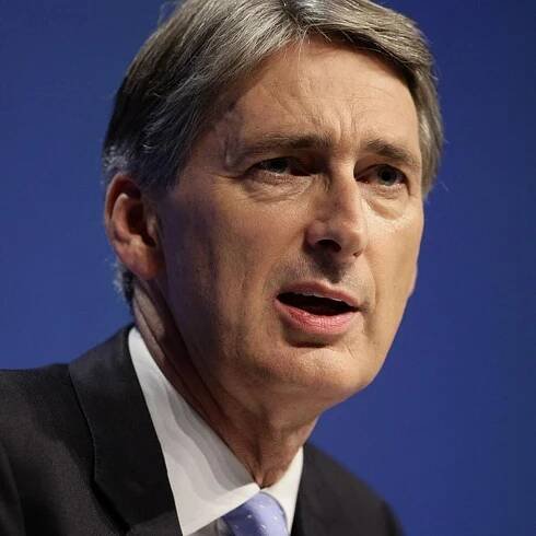 Hammond: Západ může uvolnit protiruské sankce, pokud příměří zafunguje