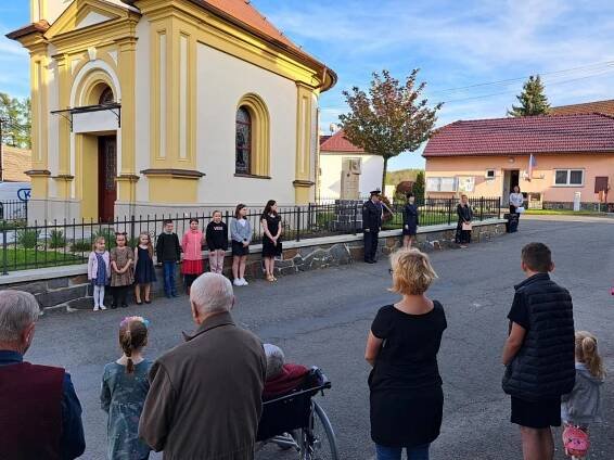 Kladení věnce 2023 - Oficiální stránky obce Horní Těšice