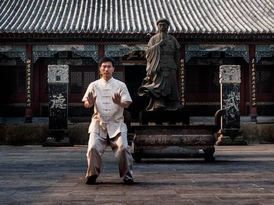 10 Science-Backed Benefits of Tai Chi