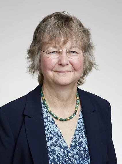 Alison Mary Smith - Wikipedia